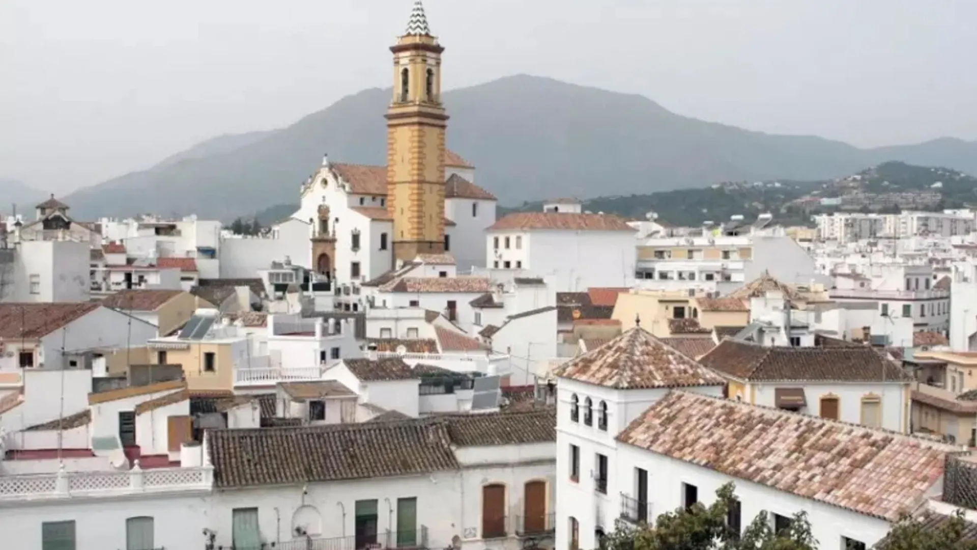 Apartment With 3 Bedrooms In Estepona, With Wonderful Mountain View An  에스테포나